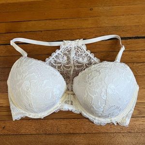 36 DD Victoria’s Secret bra